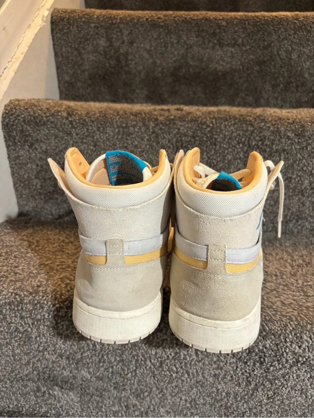 Mens Air Jordan Retro 1 ZM AIR CMFT 2 Size 13 [DV1307-180]